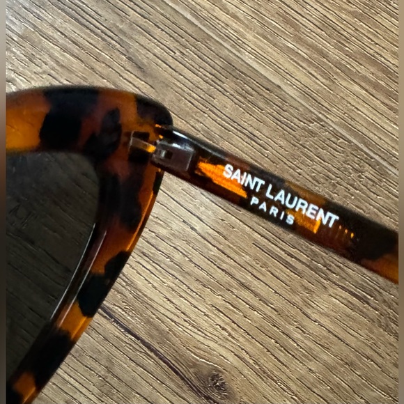 SAINT LAURENT-AUTHENTIC (NWT) Havana Faux Tortoise Shell Heart Shaped Sunglasses - Picture 13 of 15